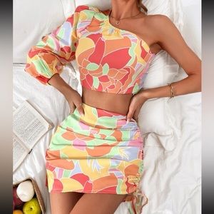 Random Allover Floral Print One Shoulder Crop Top & Drawstring Skirt